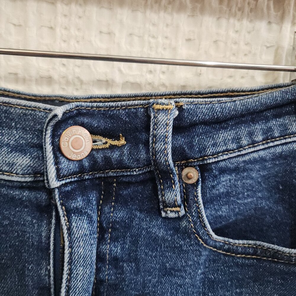 Calvin Klein Jeans Women’s High Rise Denim Shorts Size 4 Medium Wash Vintage - Picture 5 of 10